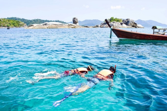 Join Trip Snorkeling Lipe Island: Inside & Outside Zone